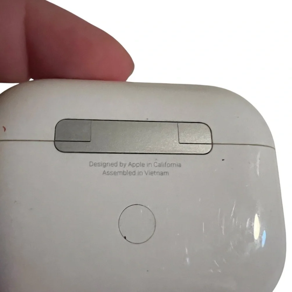 AirPods Pro 1st Generation Wireless Charging Case Replacement A2190 CASE ONLY